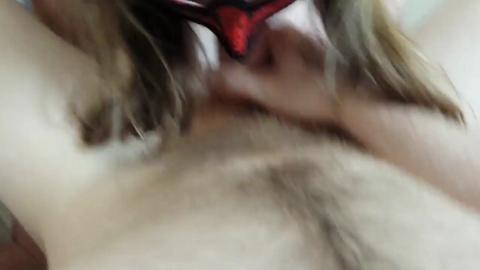 57559